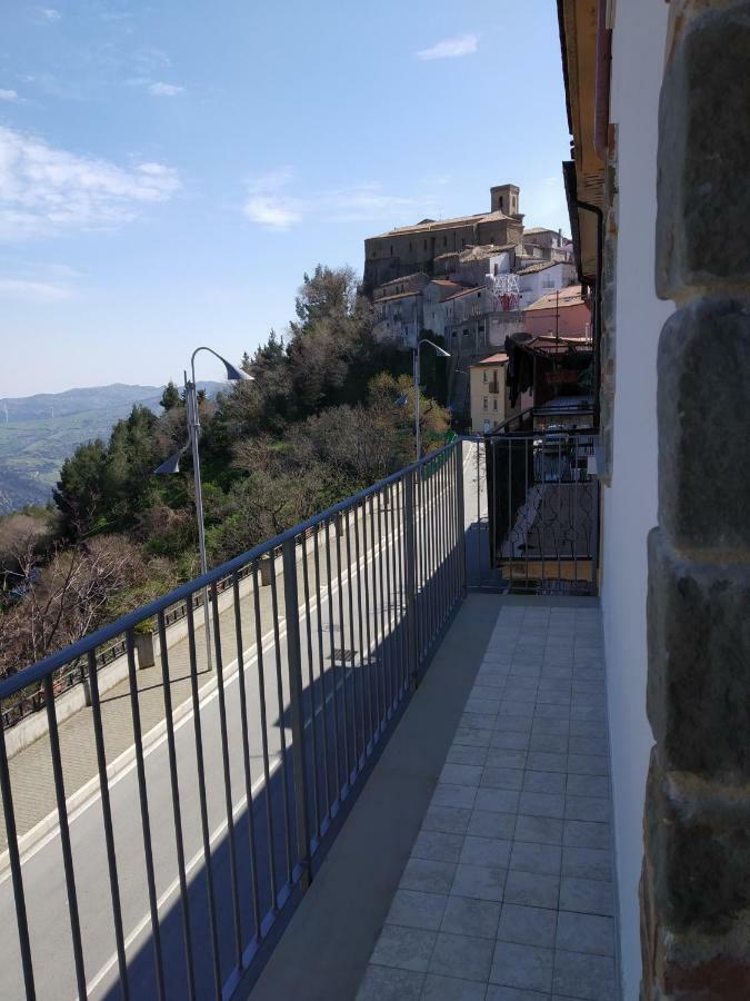 Апартаменты La Casa Dei Panorami Di Colobraro Экстерьер фото